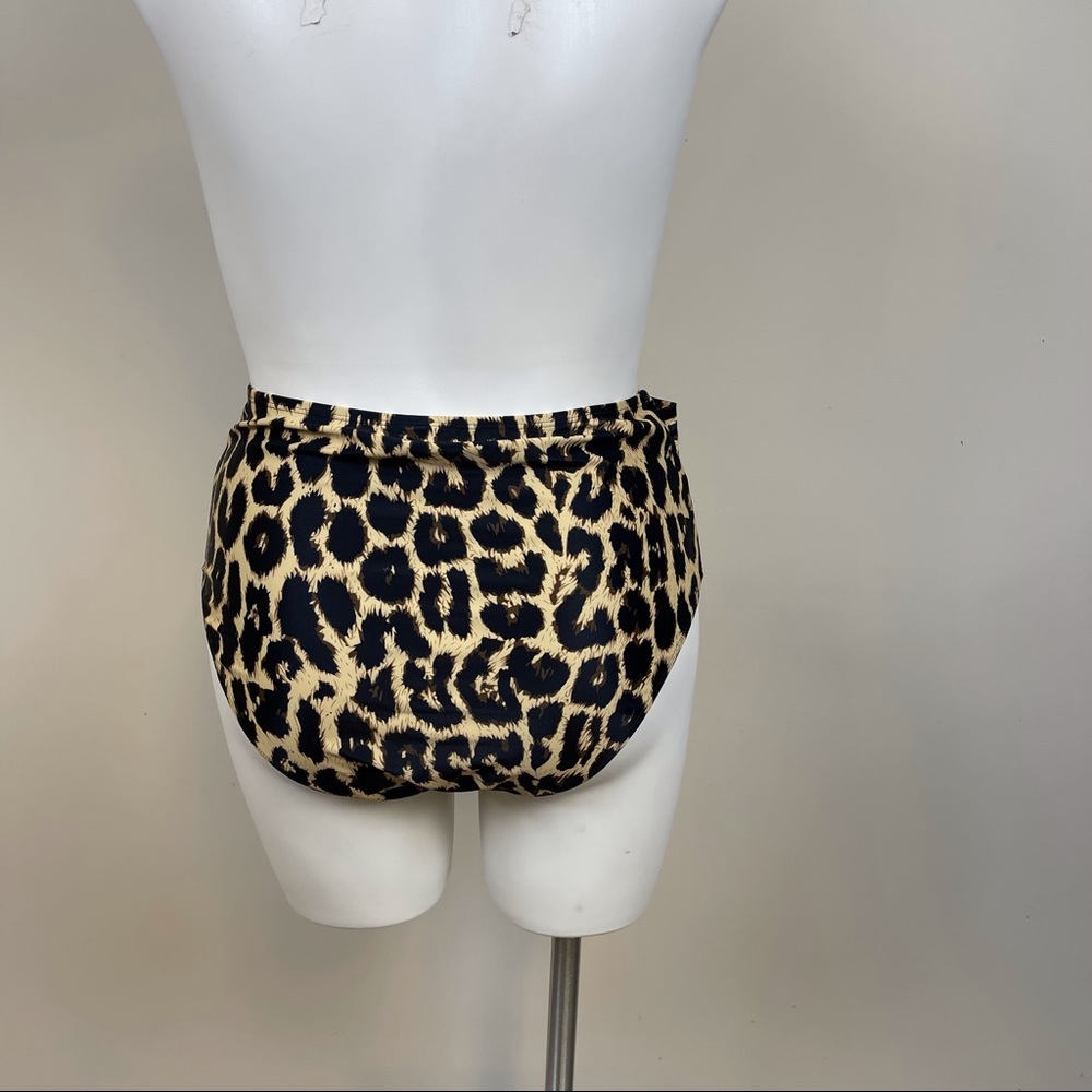 Plus Size 2 Piece Bathing Suit With High Waisted Bottoms - Picture 6 of 6